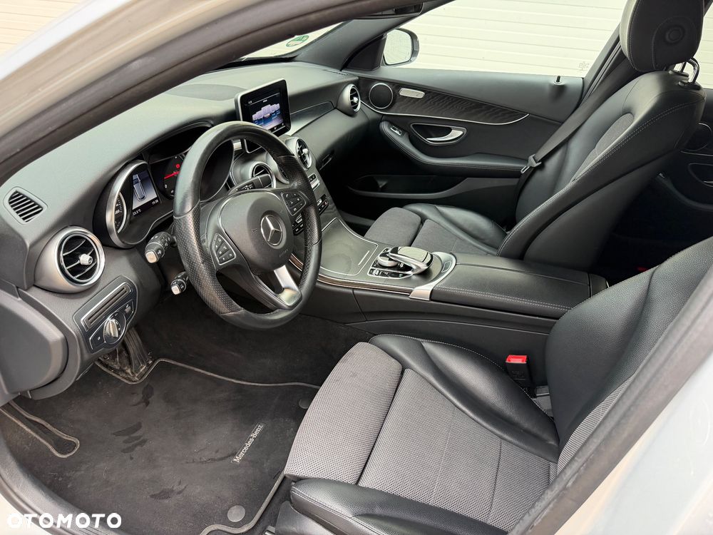 Mercedes-Benz Klasa C 220 d 9G-TRONIC Avantgarde - 6