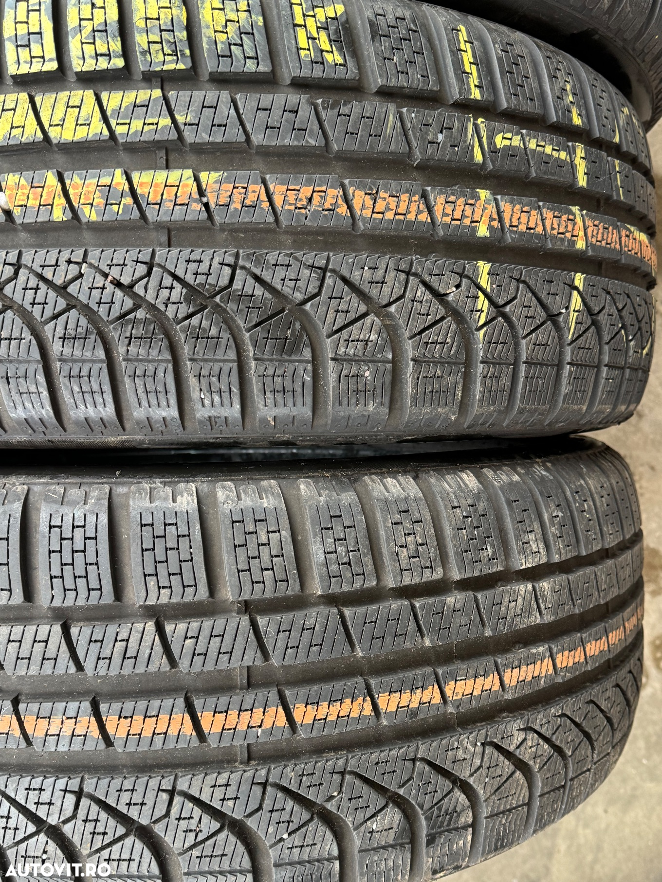Vând 4 anvelope 235/50/19 Pirelli de iarnă ca noi - 3