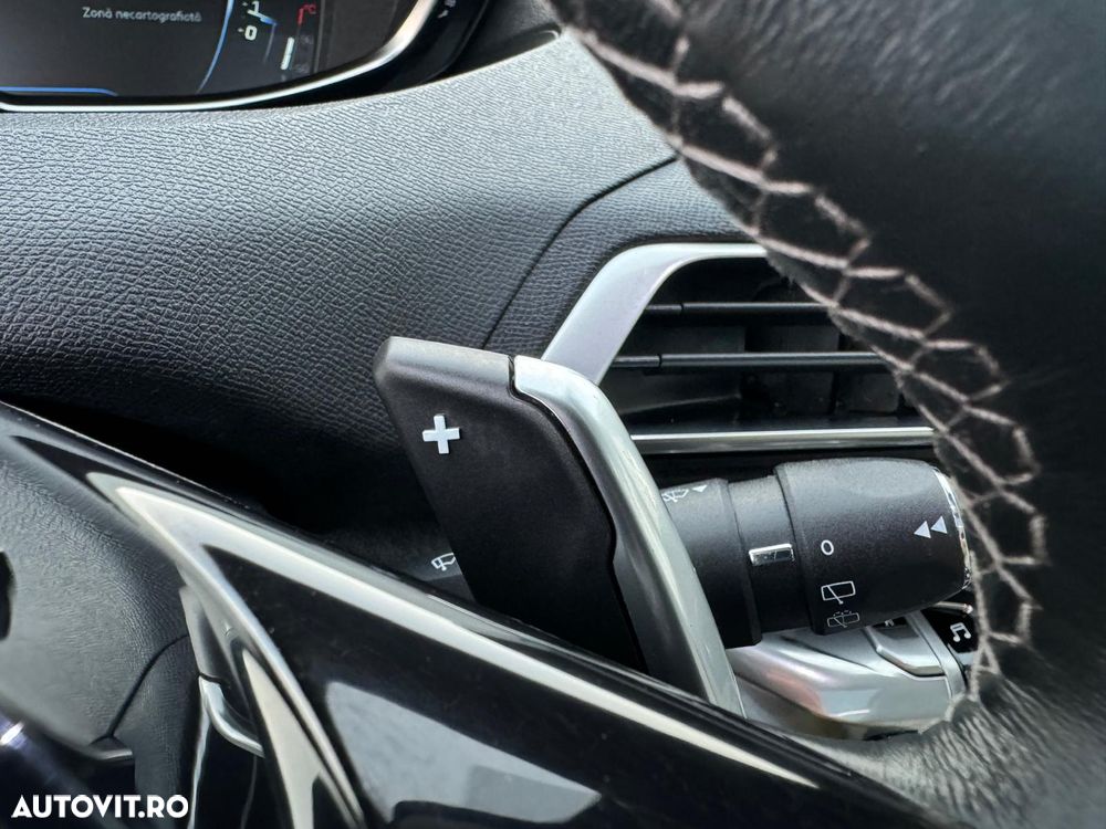 Peugeot 5008 BlueHDI 120 EAT6 Allure - 30