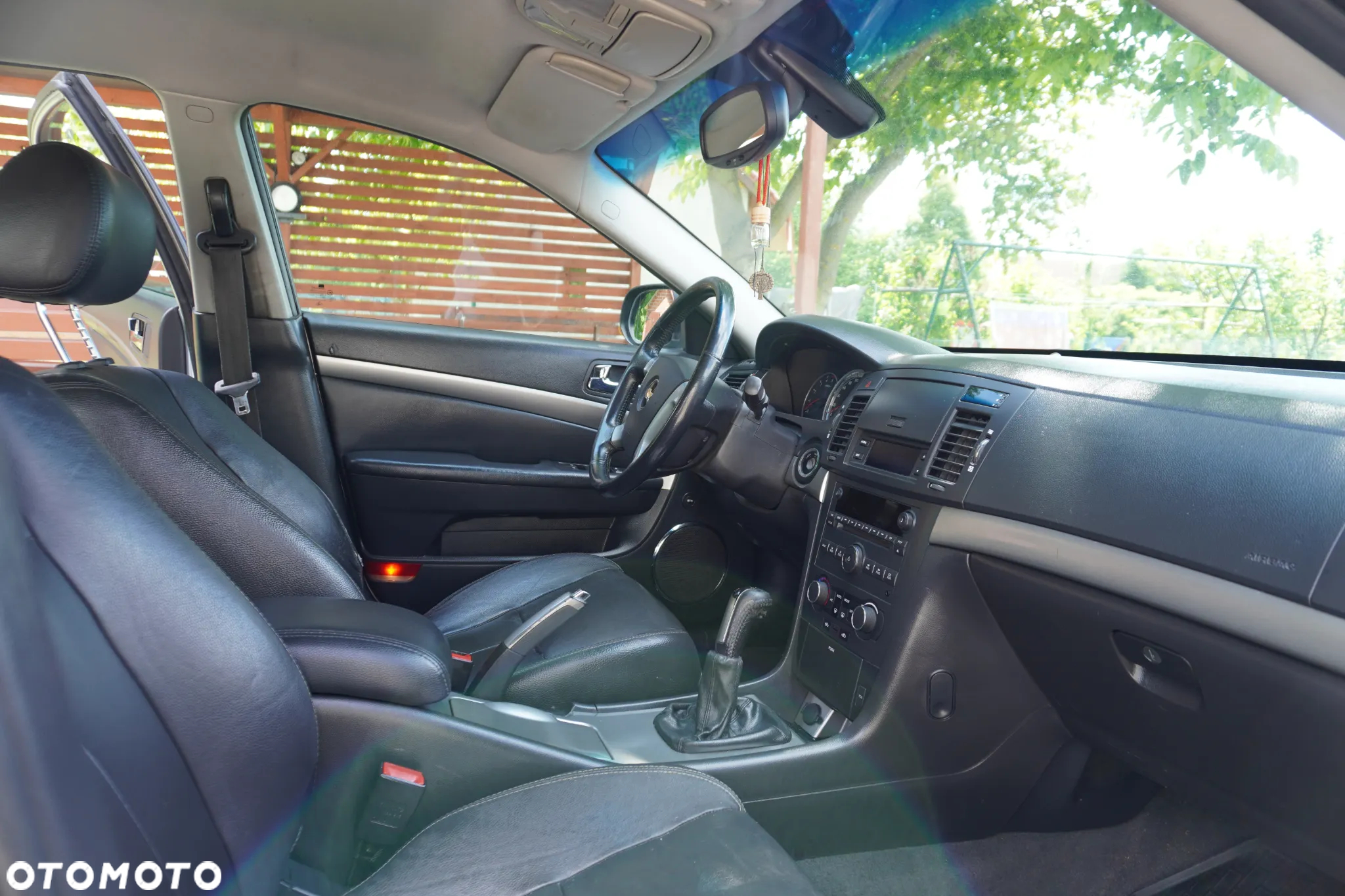 Chevrolet Epica - 11