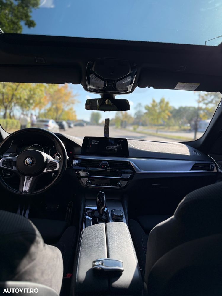BMW Seria 5 530d xDrive AT - 7