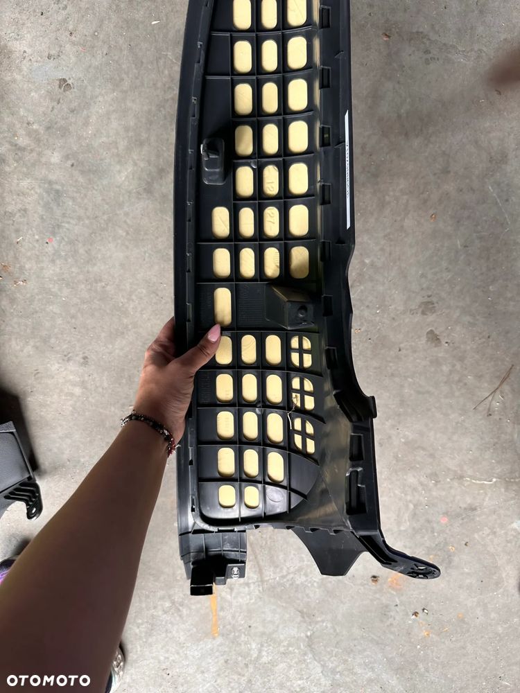 Boczek kanapy fotela prawy lewy VW Passat B8 Kombi 3G9885701A 3G9885701 3G9885702 - 9