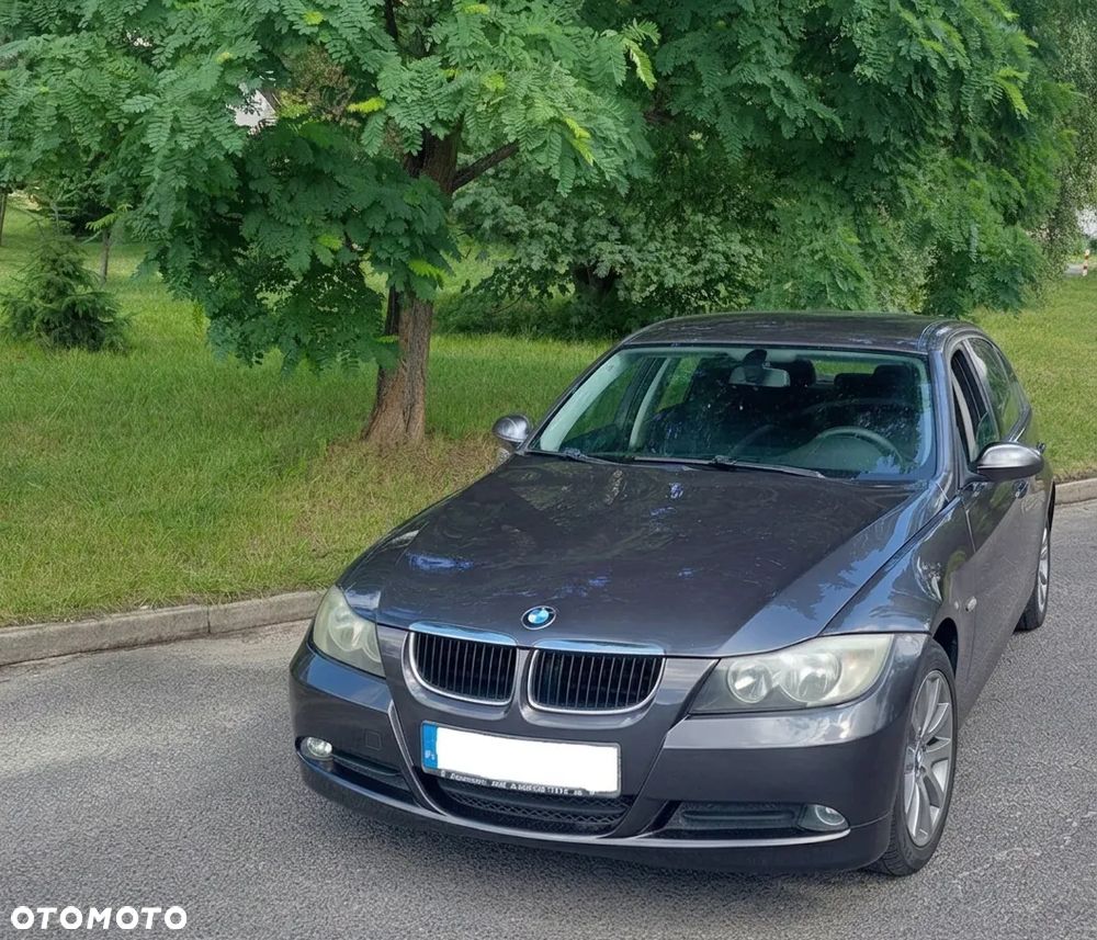 BMW Seria 3 318d - 1