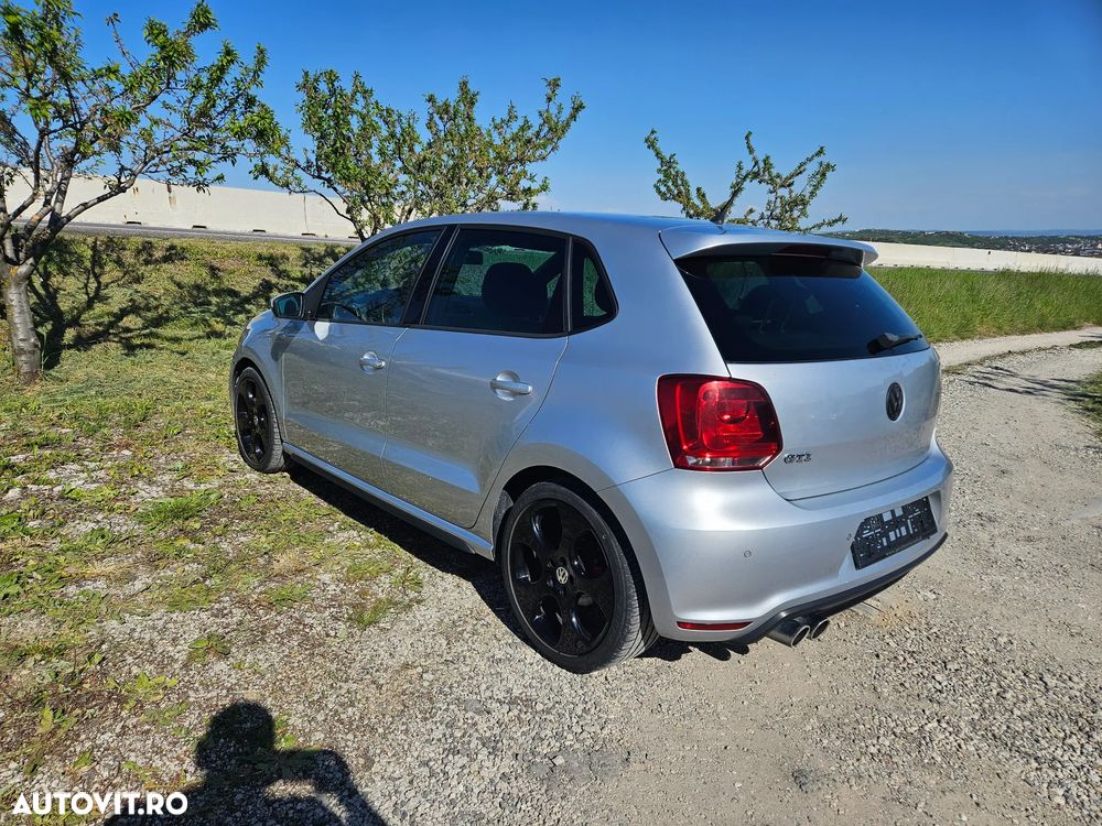Volkswagen Polo 1.4 DSG GTI - 3