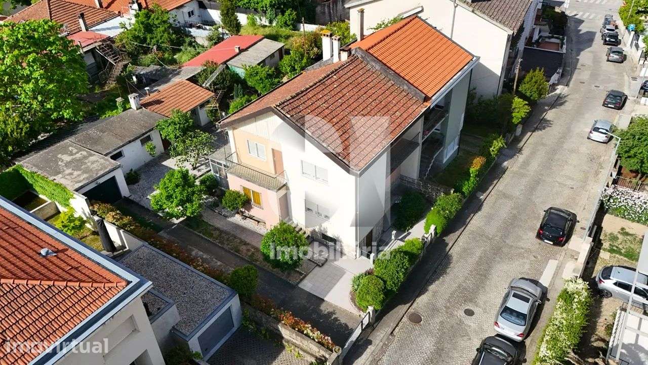Moradia T6 - Grande imagem: 3/48