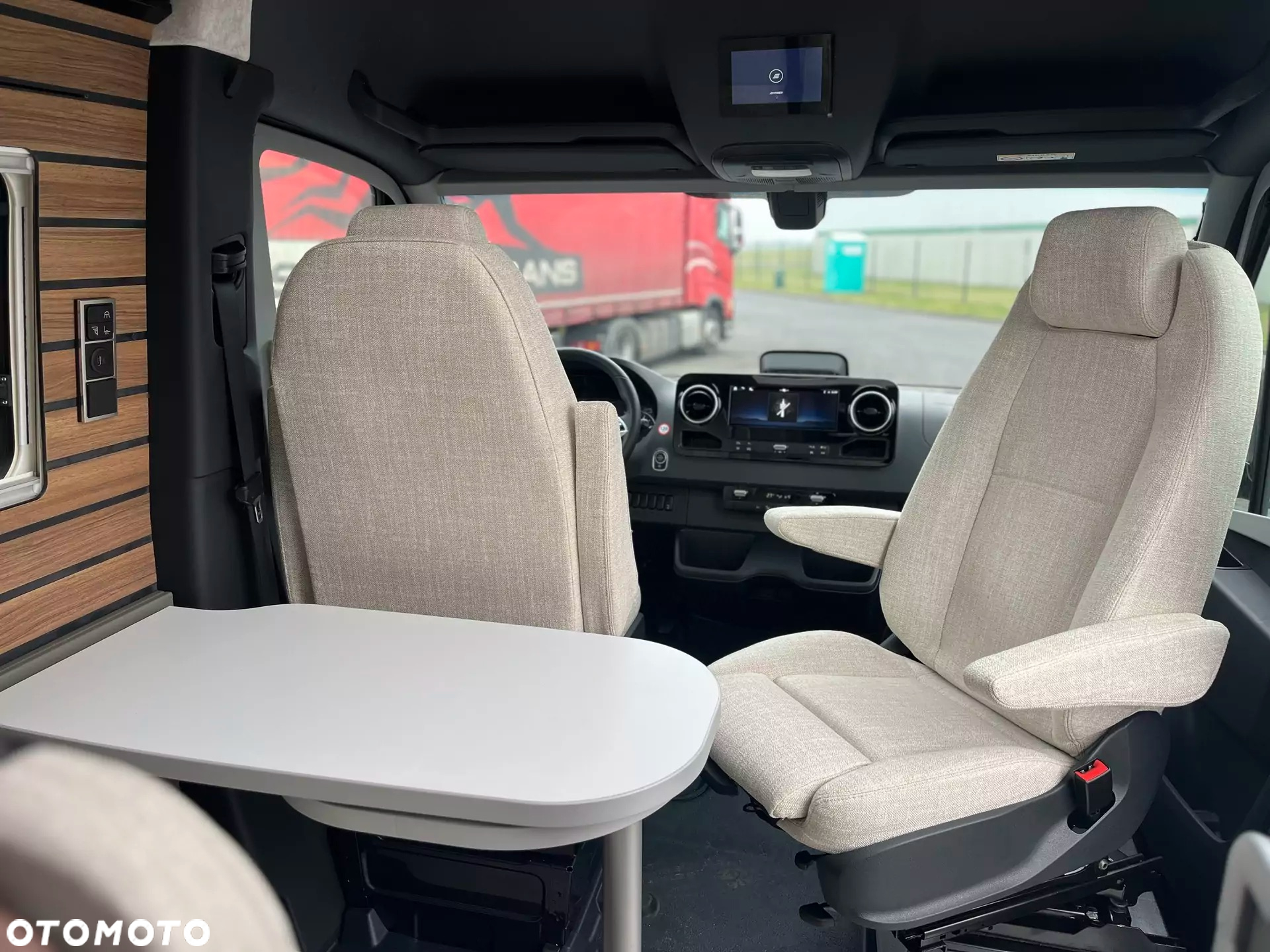 Hymer-Eriba Grand Canyon S 700 - 15