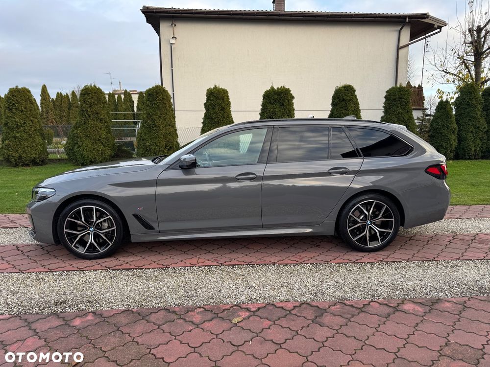 BMW Seria 5 530d xDrive mHEV M Sport sport - 2