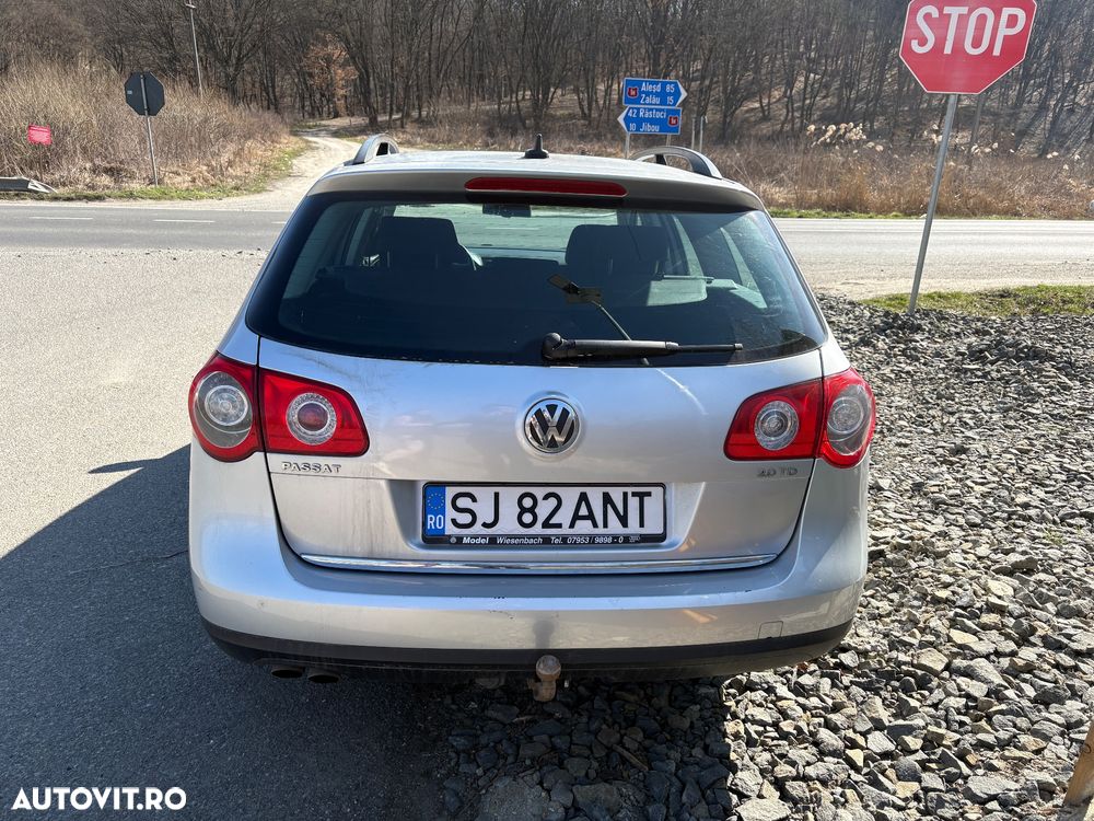 Volkswagen Passat 2.0 TDI Trendline DPF DSG - 3