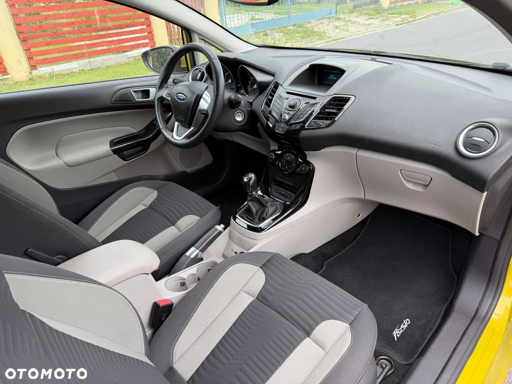 Ford Fiesta 1.0 EcoBoost Titanium EU6 - 6