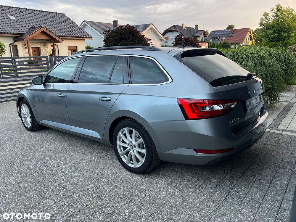 Skoda Superb 2.0 TDI Ambition DSG7 - 4