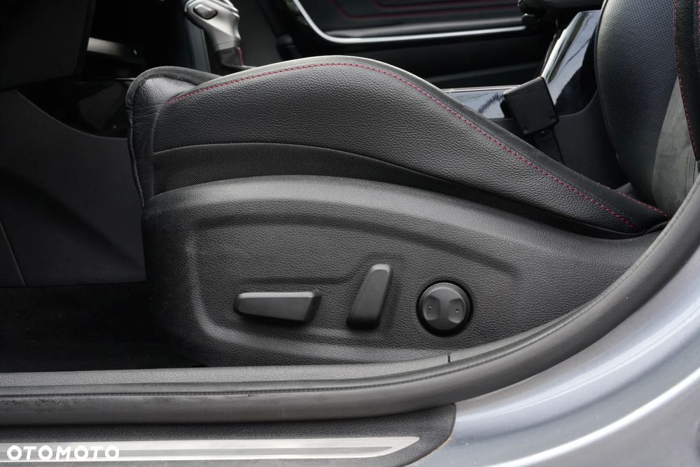 Kia ProCeed 1.6 T-GDI GT DCT - 27