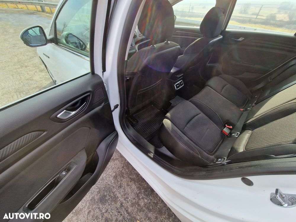 Renault Megane Blue dCi 116 Intens - 10