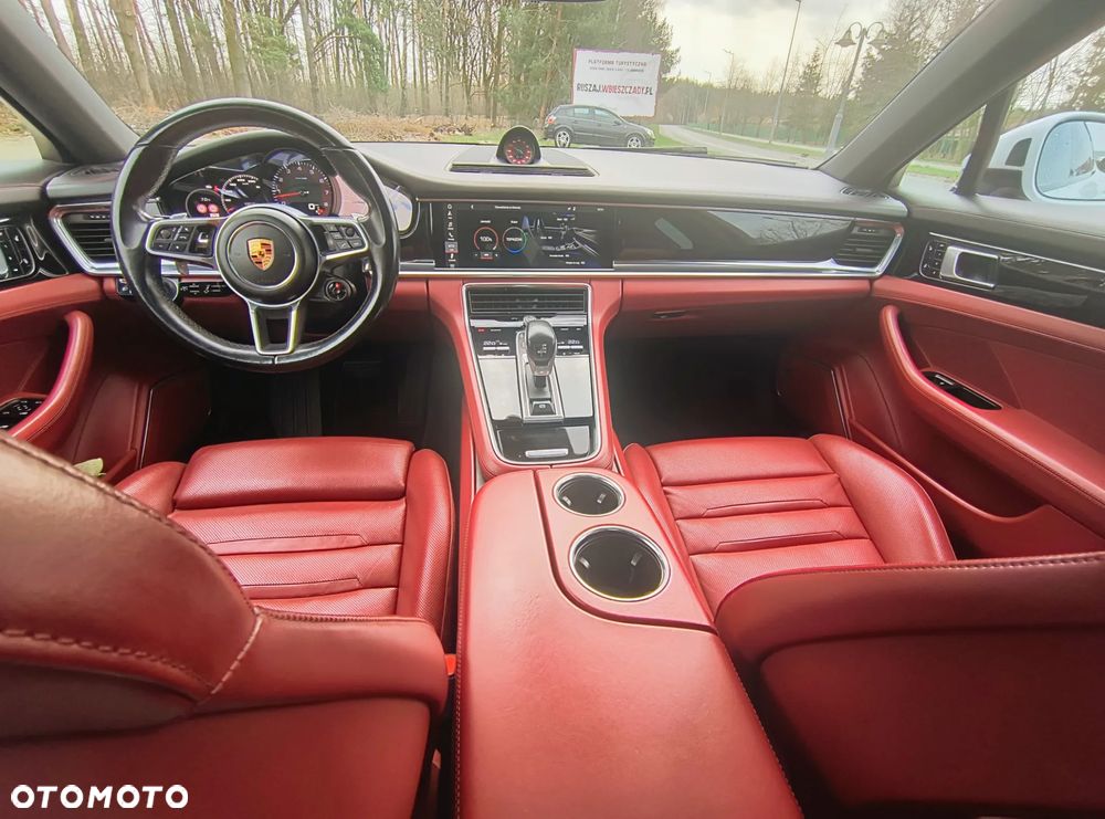 Porsche Panamera - 11