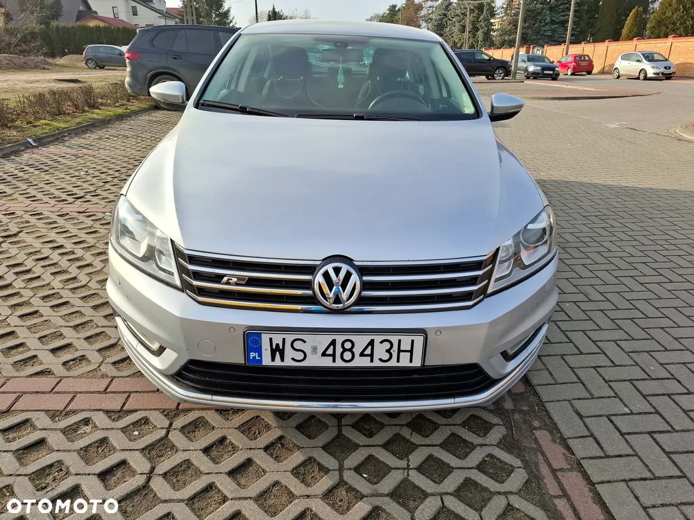 Volkswagen Passat 1.6 TDI BlueMotion Technology R-Line - 9