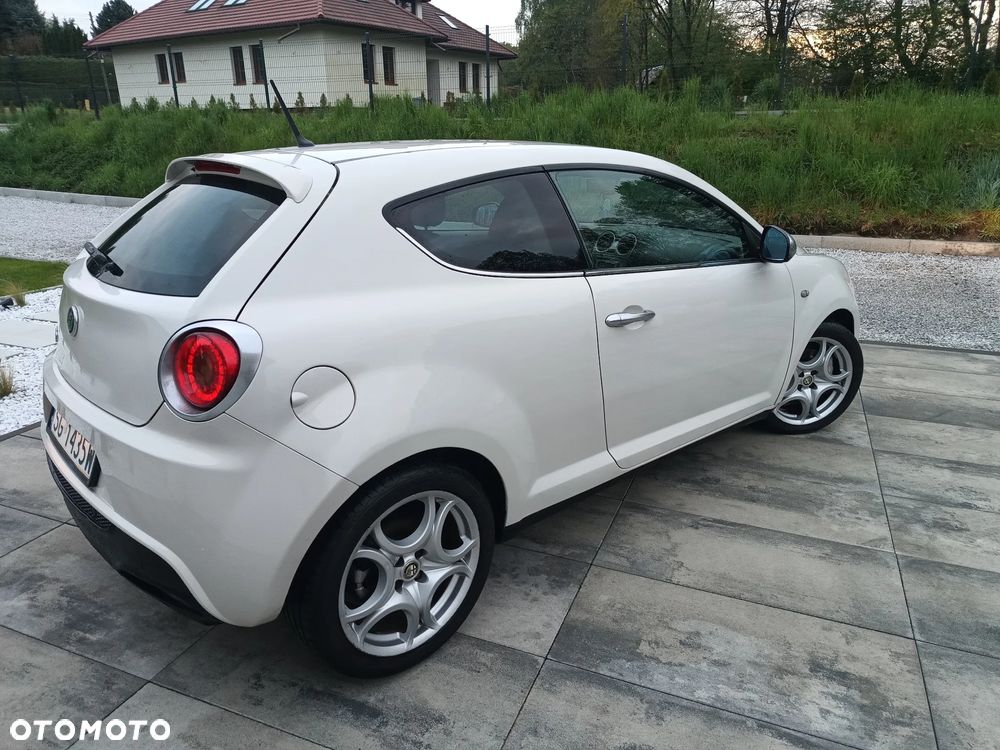 Alfa Romeo Mito 1.4 TB Distinctive - 4