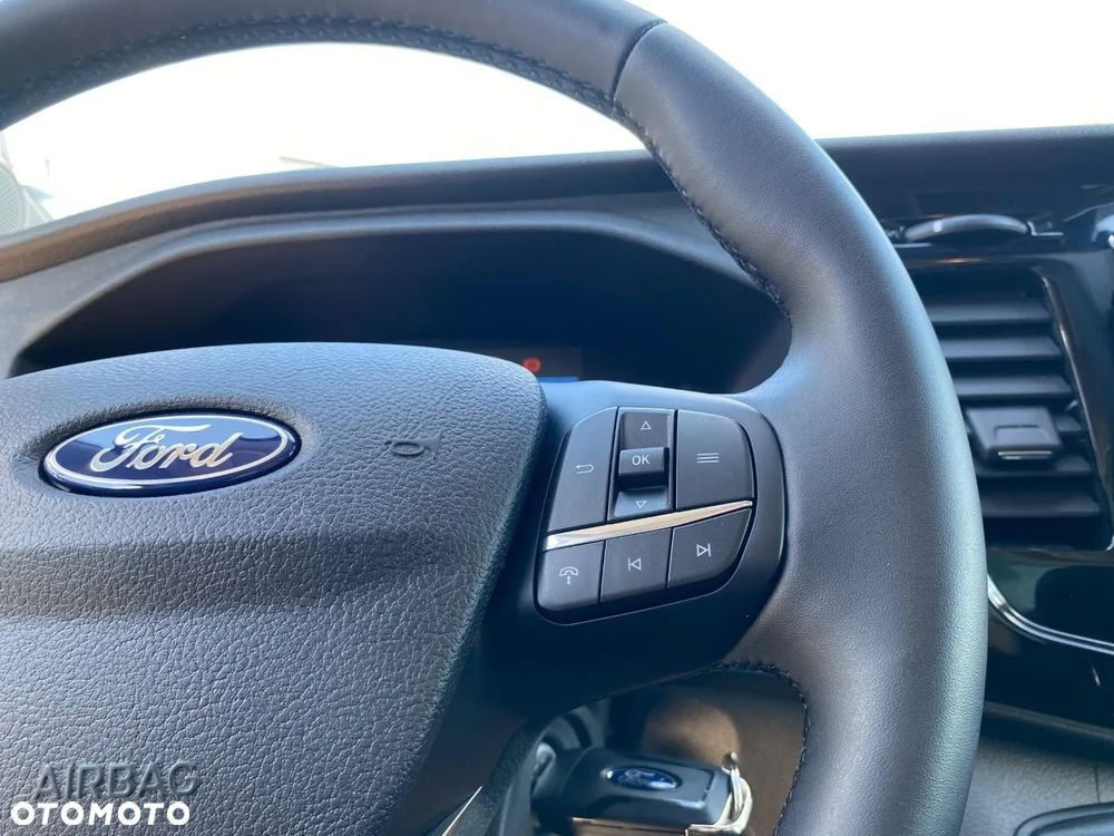 Ford Transit - 11