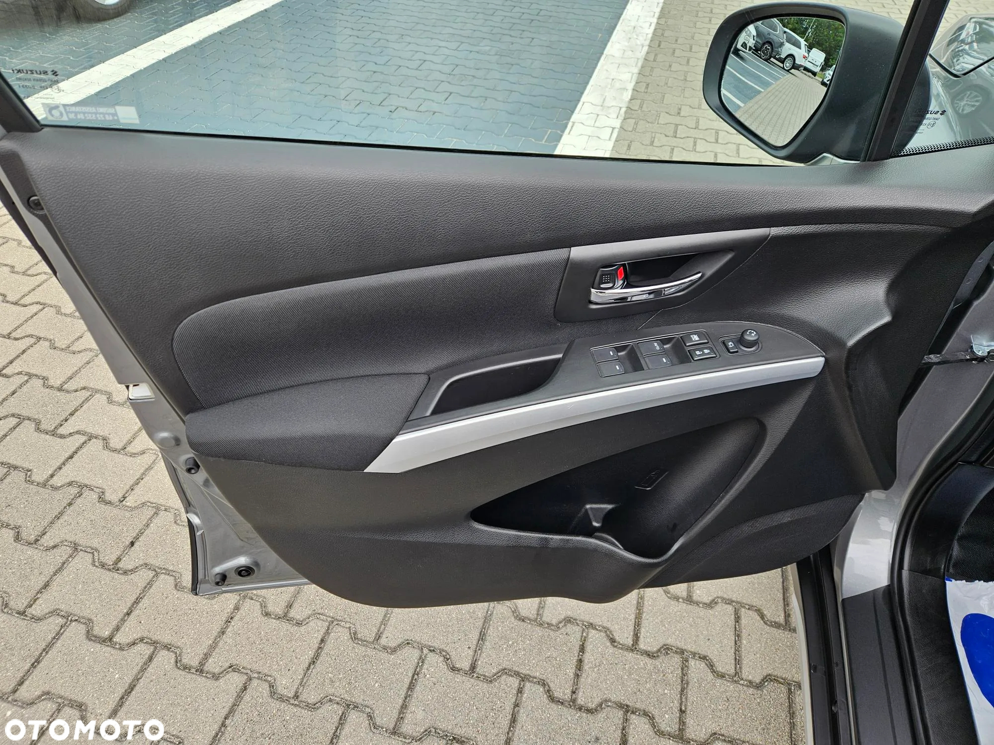 Suzuki SX4 - 10