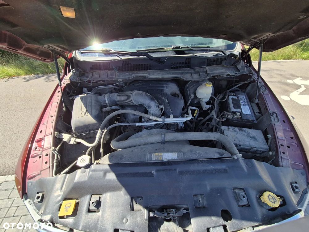 Dodge RAM 5.7 4x4 - 24