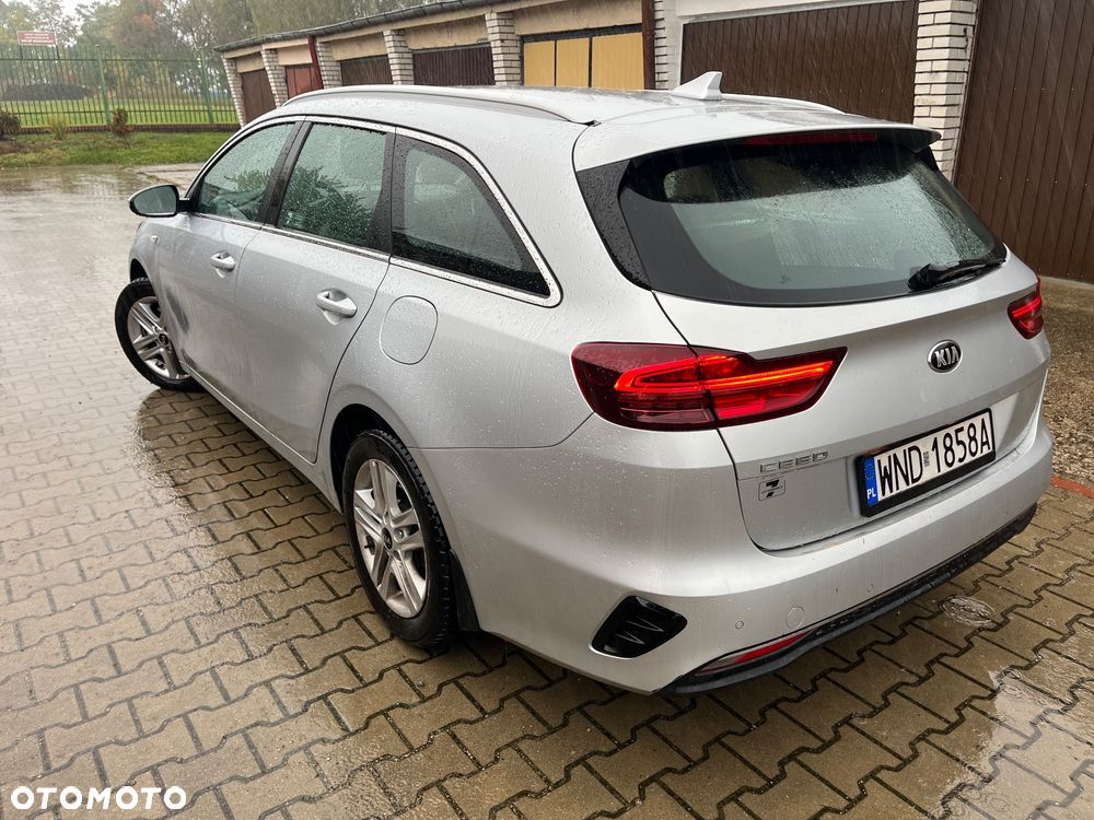 Kia Ceed 1.5 T-GDI M - 12