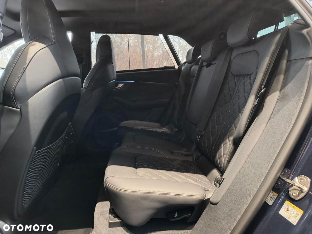 Audi Q8 - 14