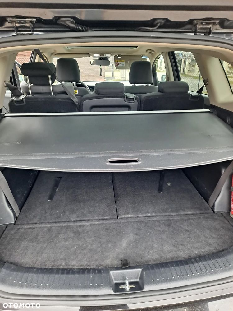 Kia Carens 1.7 CRDi M 7os - 20