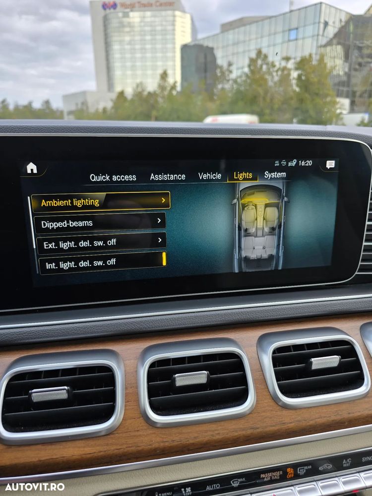 Mercedes-Benz GLE 300 d 4MATIC - 29