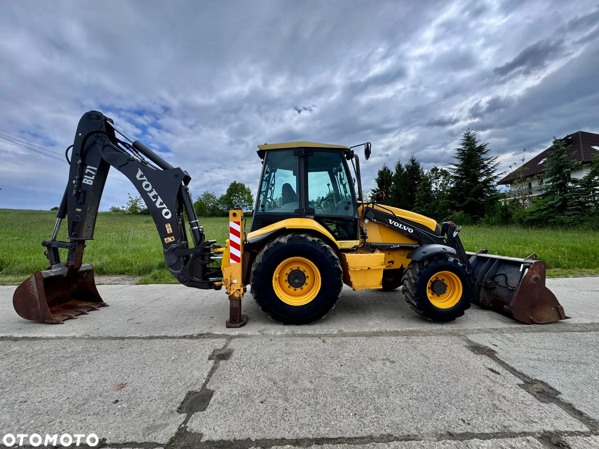 Volvo BL71* KOPARKO ŁADOWARKA VOLVO BL71** FINANSOWANIE* ZAMIANA* SKUP* KOPARKO ŁADOWARKA JCB 3CX /// JCB 4CX/// CASE 580SR/// CASE 695 /// CAT 428E// - 2