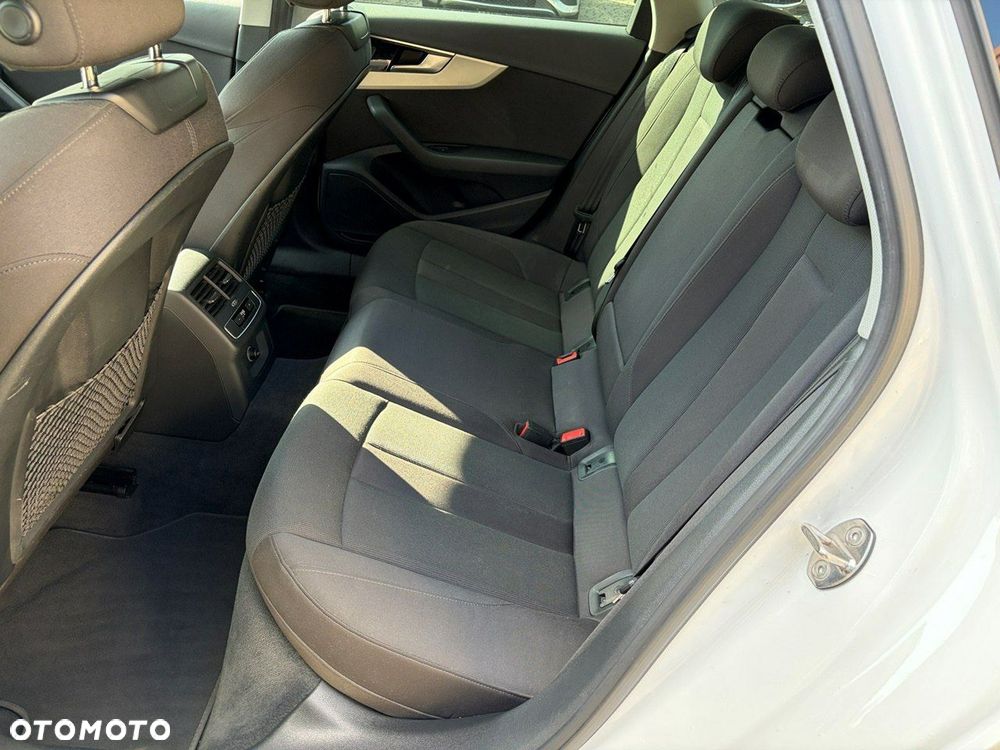 Audi A4 Avant - 15
