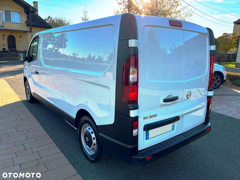 Nissan NV300 - 3