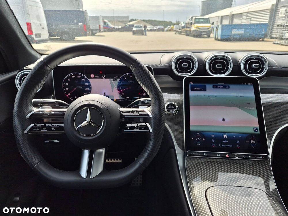 Mercedes-Benz GLC 200 mHEV 4-Matic AMG Line - 24