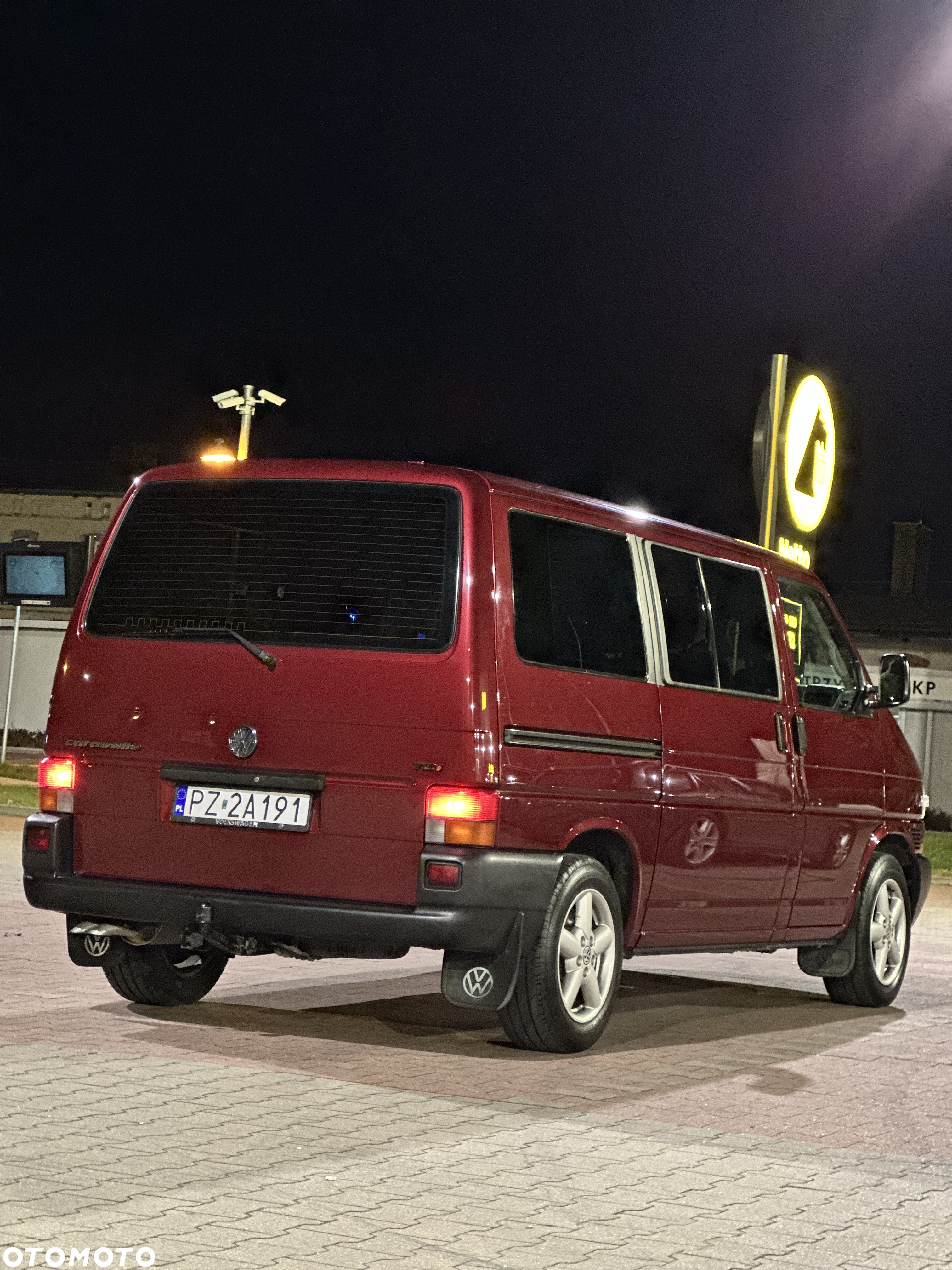 Volkswagen Caravelle TDI Basis - 2