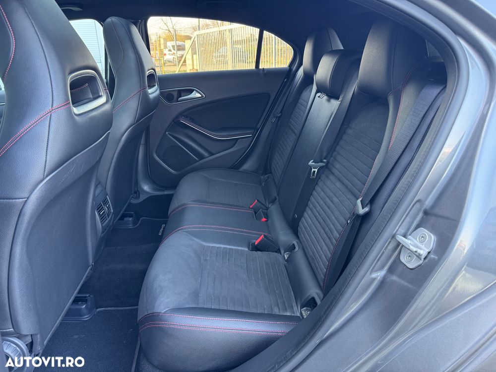 Mercedes-Benz A 200 d 7G-DCT AMG Line - 20