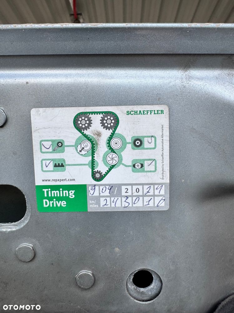 Volvo C30 1.6D Momentum - 14