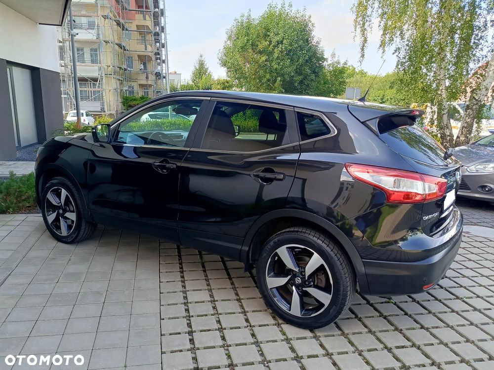 Nissan Qashqai 1.2 DIG-T N-Connecta EU6 - 6