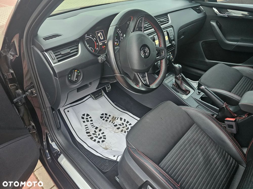 Skoda Octavia 2.0 TSI RS DSG - 15