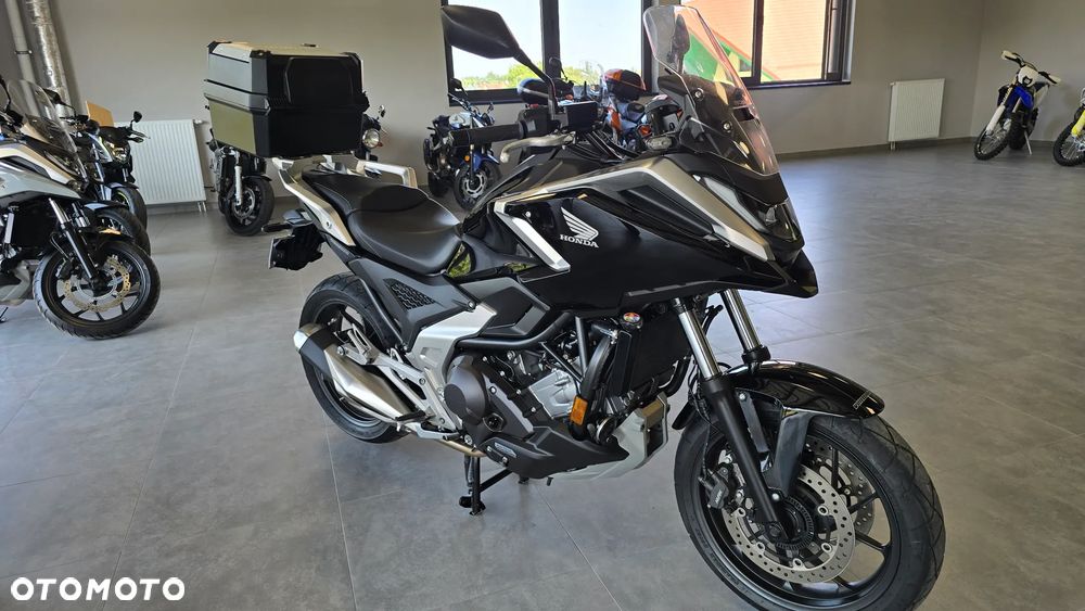 Honda NC - 29