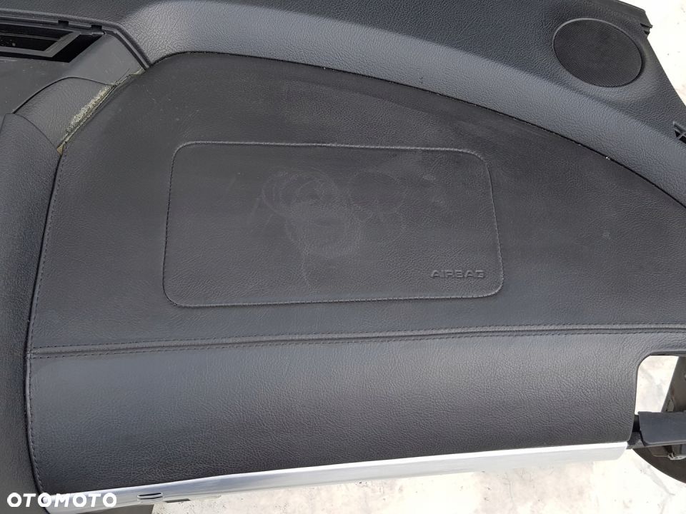 konsola poduszki pasy Peugeot 407 coupe - 8