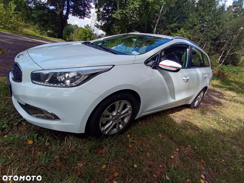 Kia Ceed 1.6 GDI Platinum Edition - 1