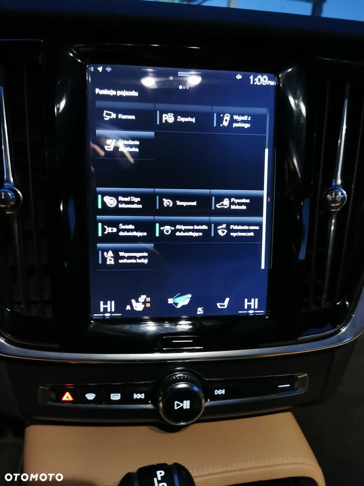 Volvo S90 T5 Momentum - 32