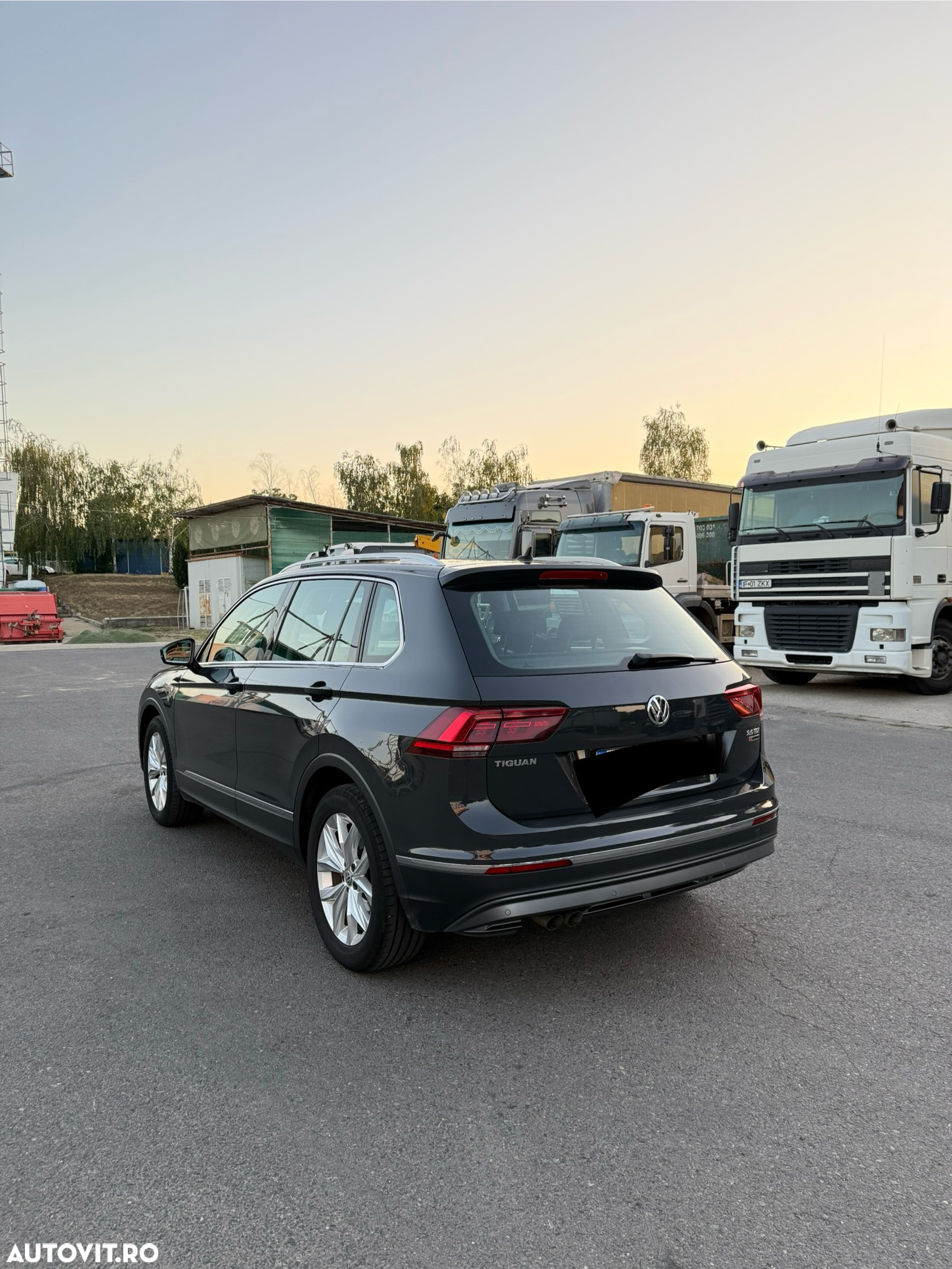 Volkswagen Tiguan 2.0 TDI DPF DSG 4Mot Comfortline - 5