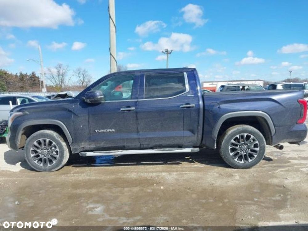 Toyota Tundra - 2