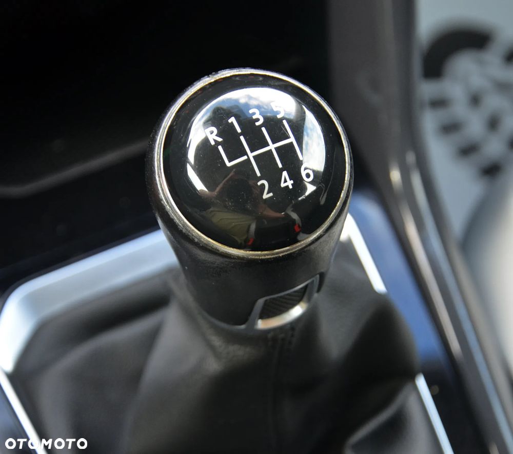 Volkswagen T-Roc 1.5 TSI GPF ACT Active - 23