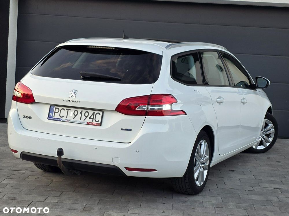Peugeot 308 - 3