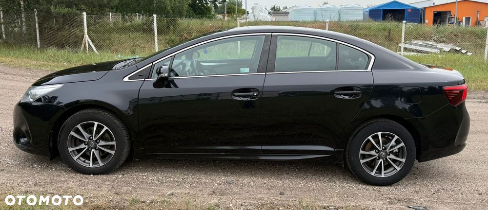 Toyota Avensis 1.6 D-4D Premium - 1