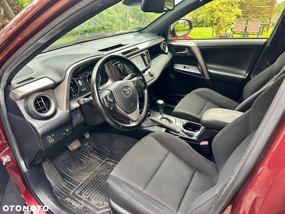 Toyota RAV4 - 11