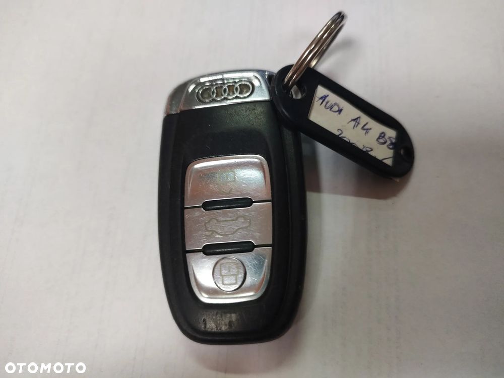 AUDI A4 B8 PILOT KLUCZYK 8T0959754D - 6