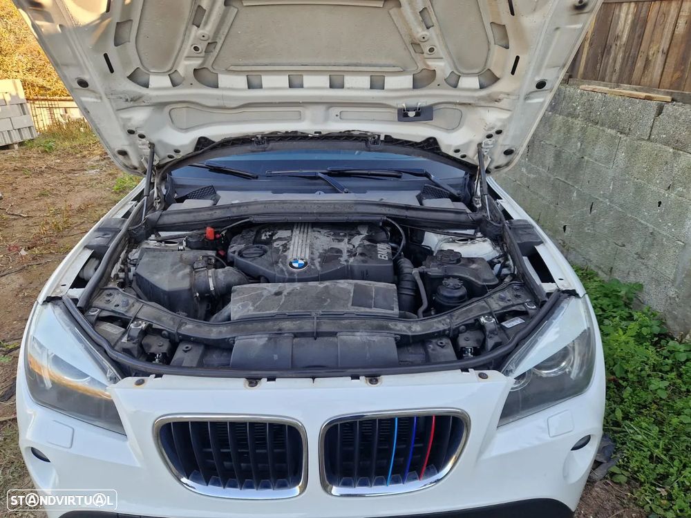 BMW X1 xDrive18d - 11