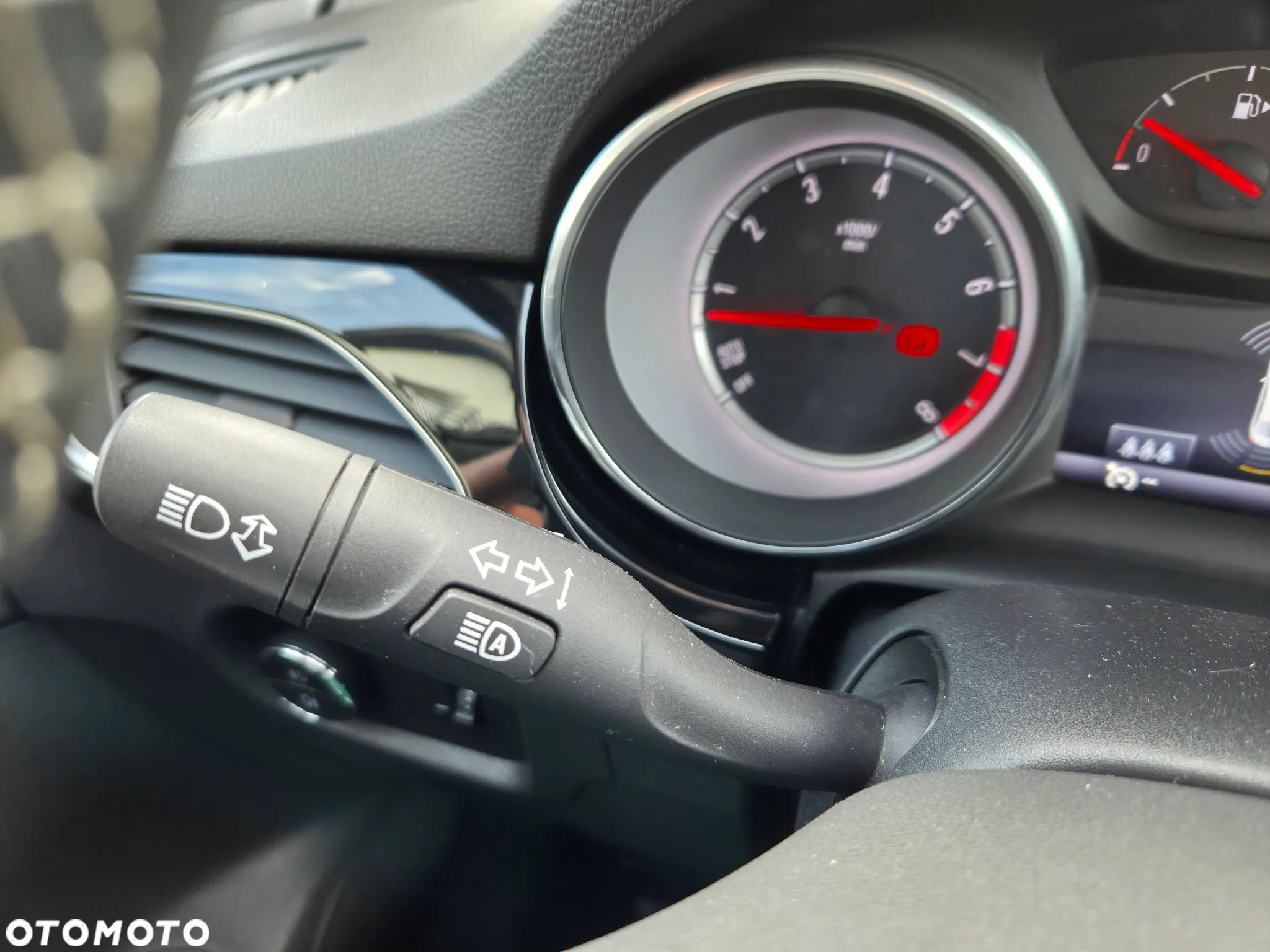 Opel Astra 1.4 Turbo Sports Tourer Innovation - 39