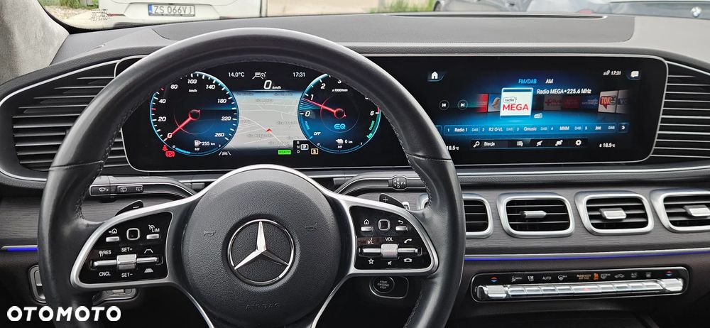 Mercedes-Benz GLE - 28