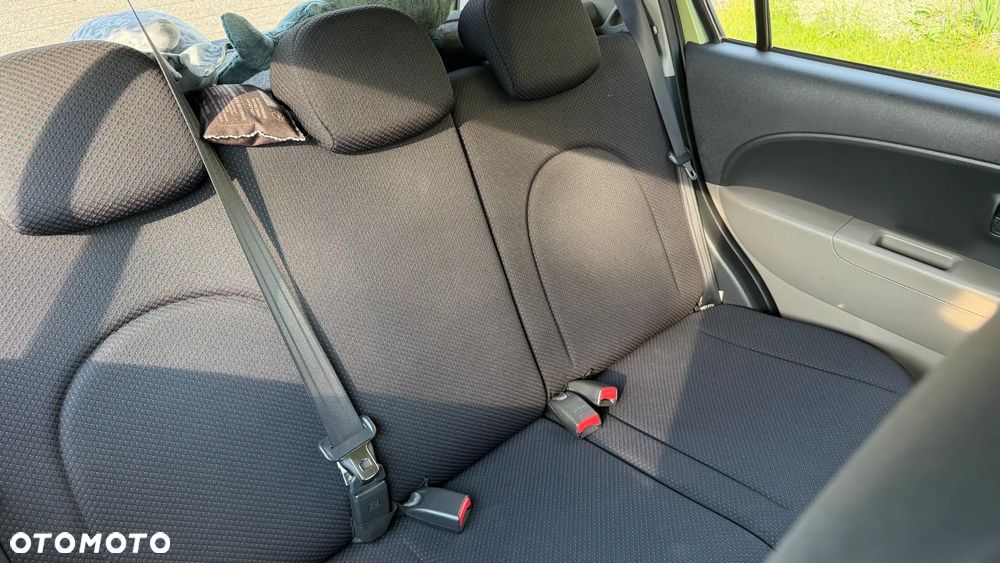 Daihatsu Sirion 1.3 - 18